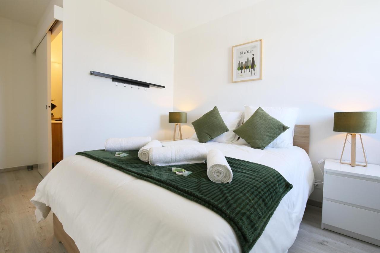 Expat Renting - Le Mosaique - Patte D'oie - Parking